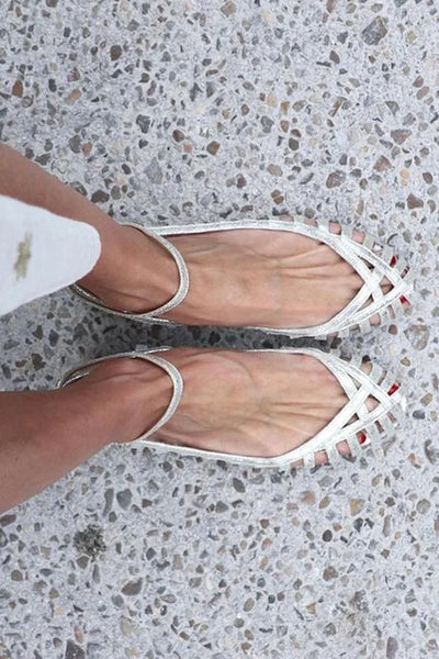 GIADA | Elegant woven ballet flats with ankle strap for a sophisticated style