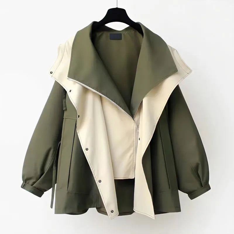 Alva – Elegant jacket protecting against adverse weather conditions and wind