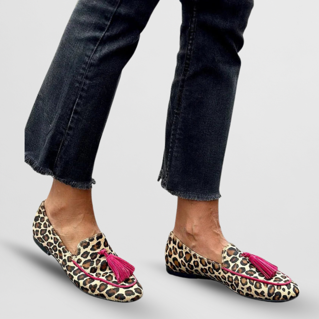 Lania | Slippers with tassels