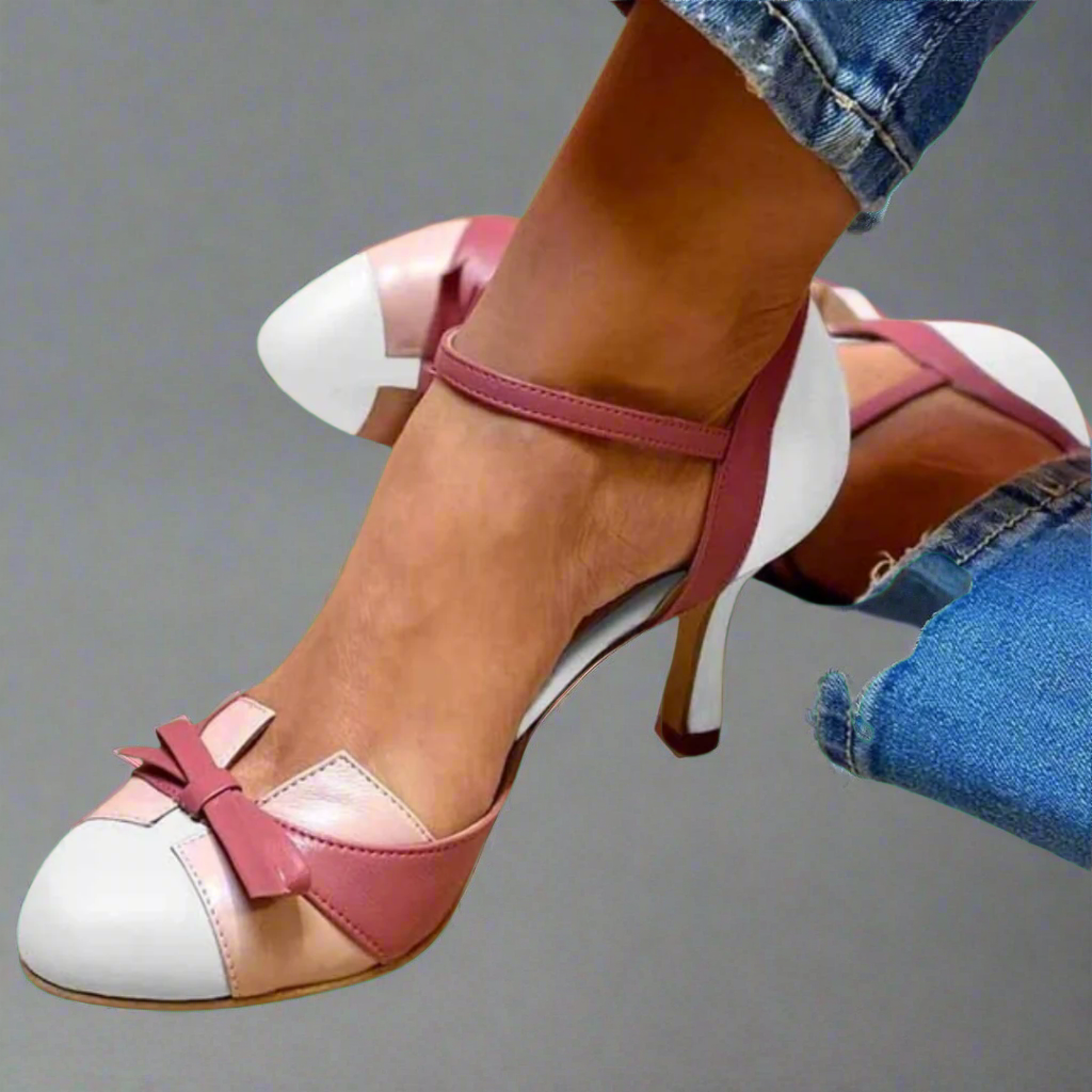 Amanda | Chic Ankle Strap Pumps