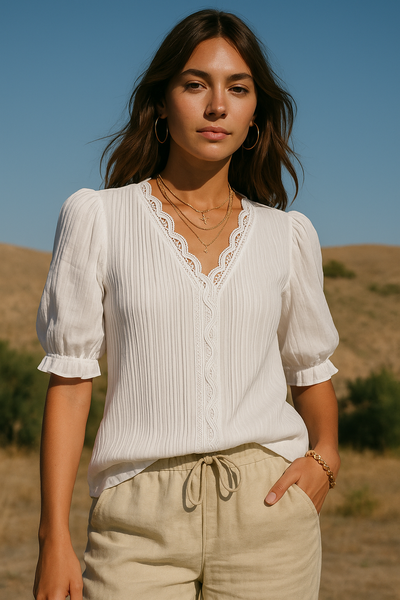 Bea | Elegant Blouse with Charming Details