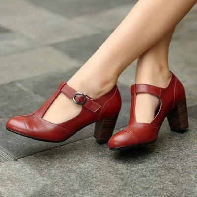 RACHELE | Elegant T-bar court shoe with low heel for a refined look
