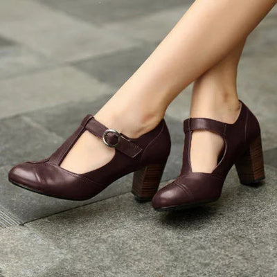 RACHELE | Elegant T-bar court shoe with low heel for a refined look