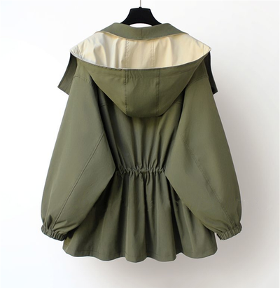 Alva – Elegant jacket protecting against adverse weather conditions and wind