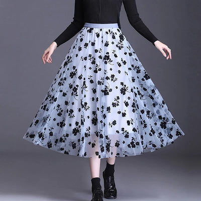 Odette | Chic Tulle Midi Skirt Adorned with Delicate Floral Accents