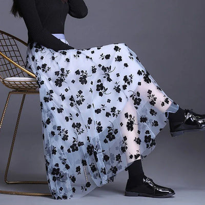 Odette | Chic Tulle Midi Skirt Adorned with Delicate Floral Accents