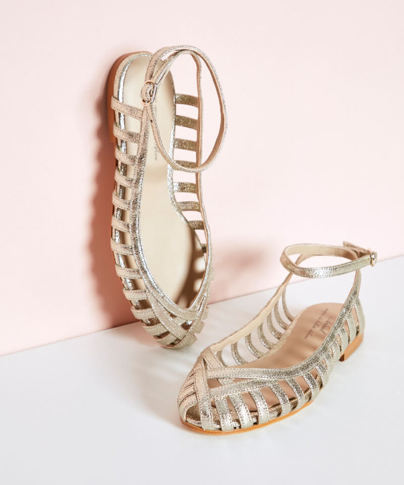 GIADA | Elegant woven ballet flats with ankle strap for a sophisticated style