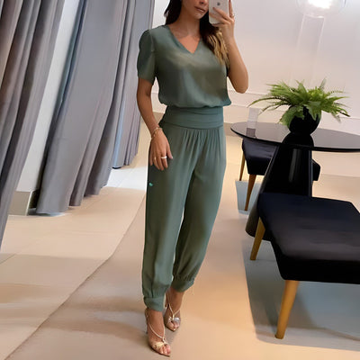 Jackie | Stylish Two-Piece Ensemble