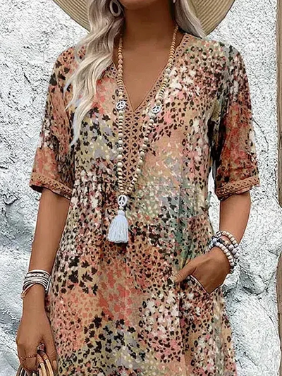 Helen | Chic Maxi Dress Featuring a Whimsical Floral Design